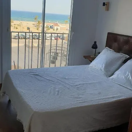 Les Vagues Au Balcon * 엠푸리아브라바