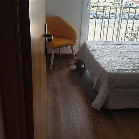 Les Vagues Au Balcon 엠푸리아브라바