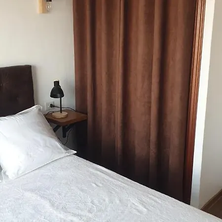 Les Vagues Au Balcon Les Draps Ne Sont Pas Fournis Apartment